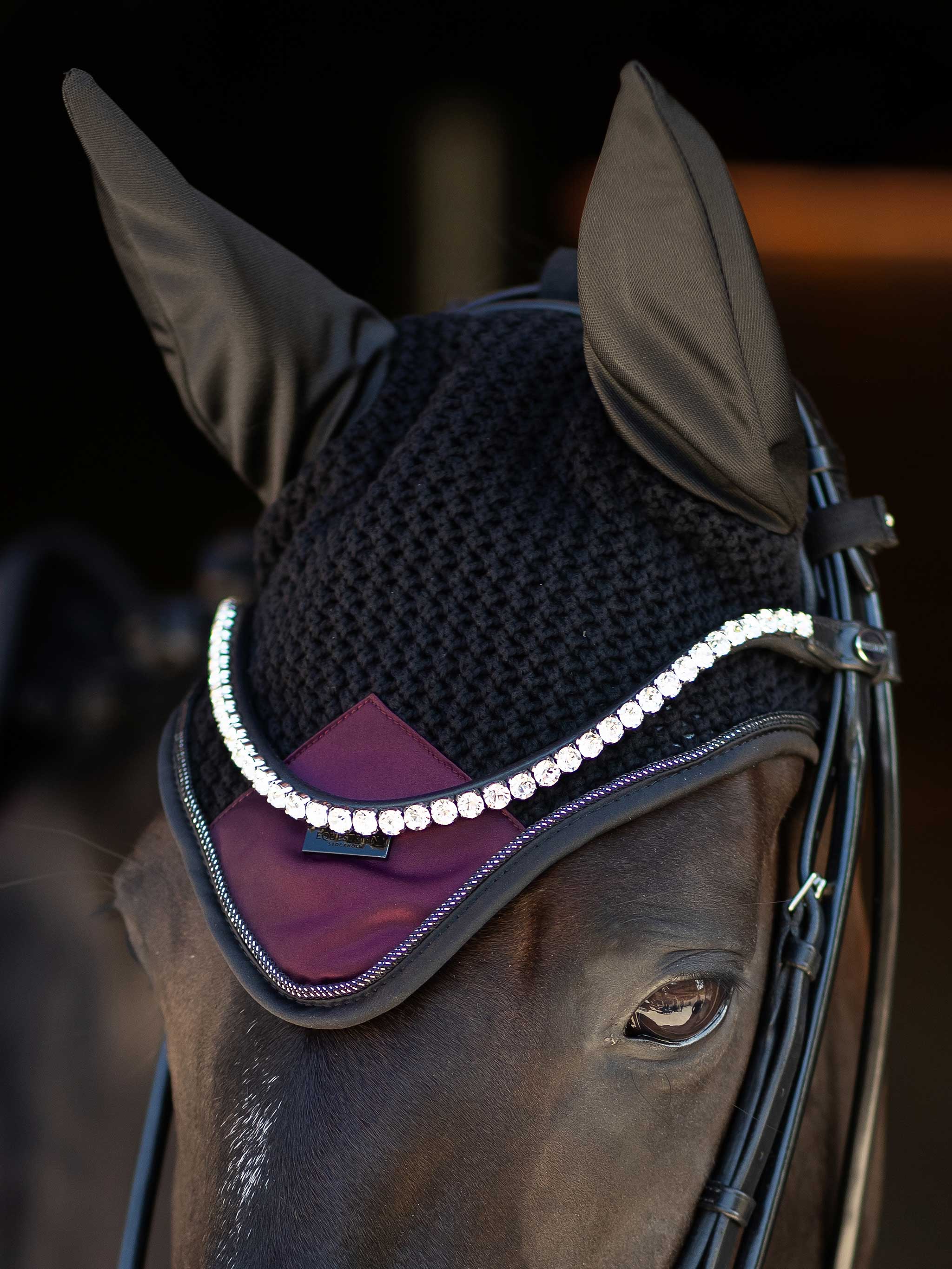 Equestrian Stockholm Modern Purple Night Oornetje