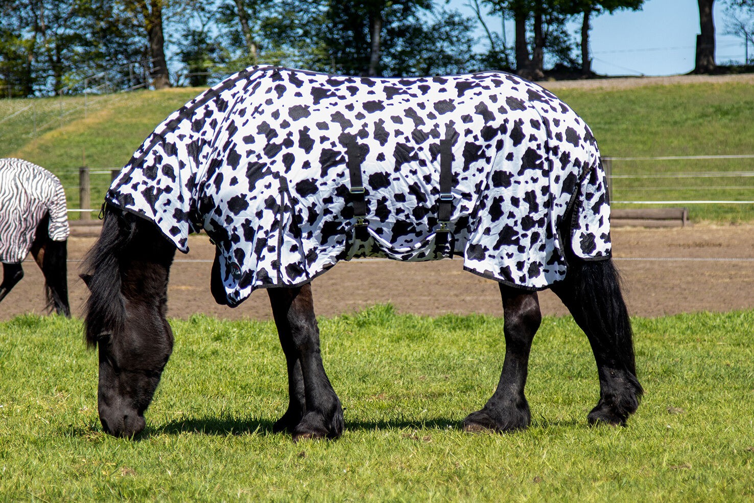 HKM Koeien Vliegendeken Met Hals Met Buikflap