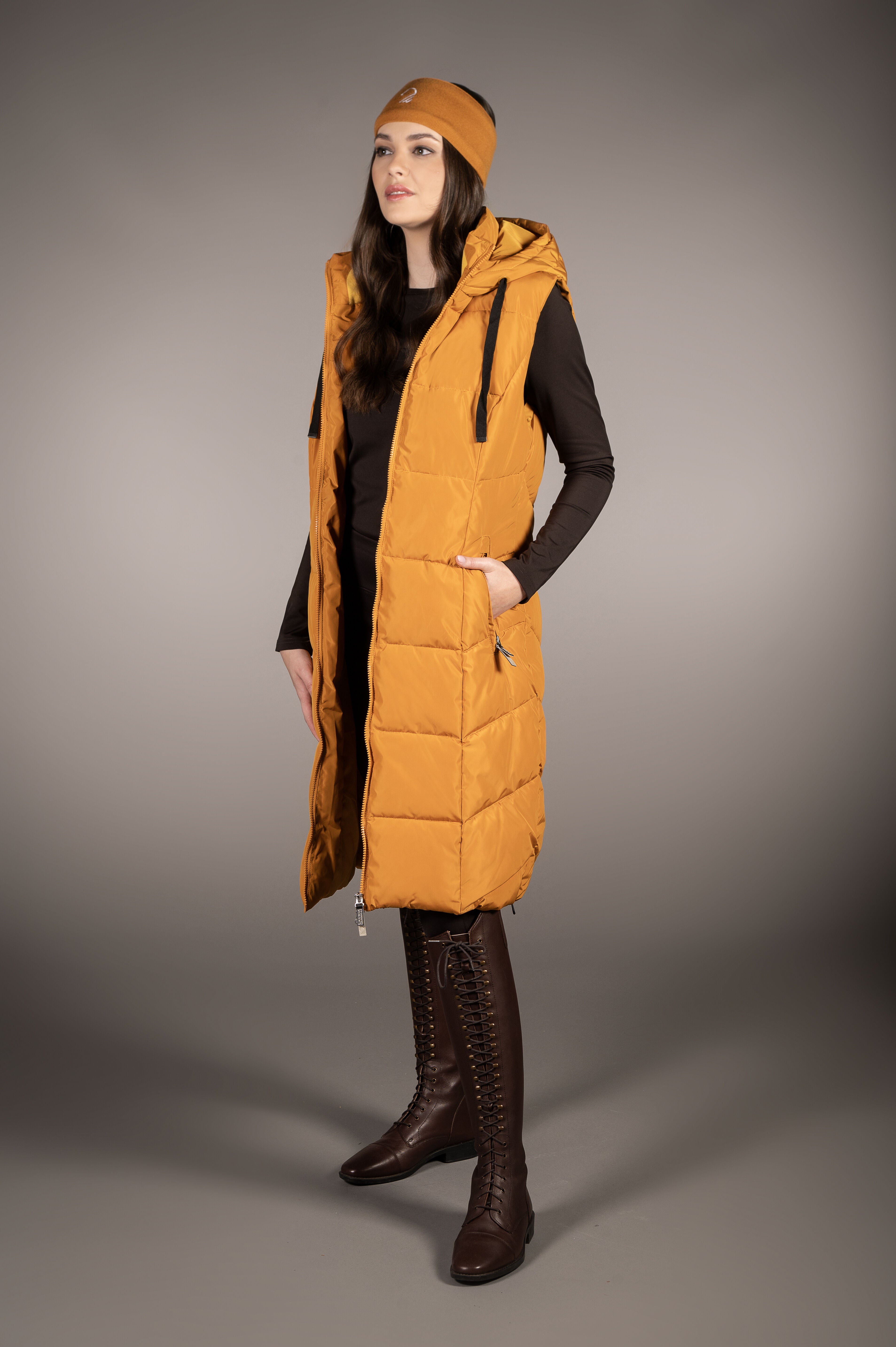 HKM Laura Garelli Lange Bodywarmer Arezzo AW'25