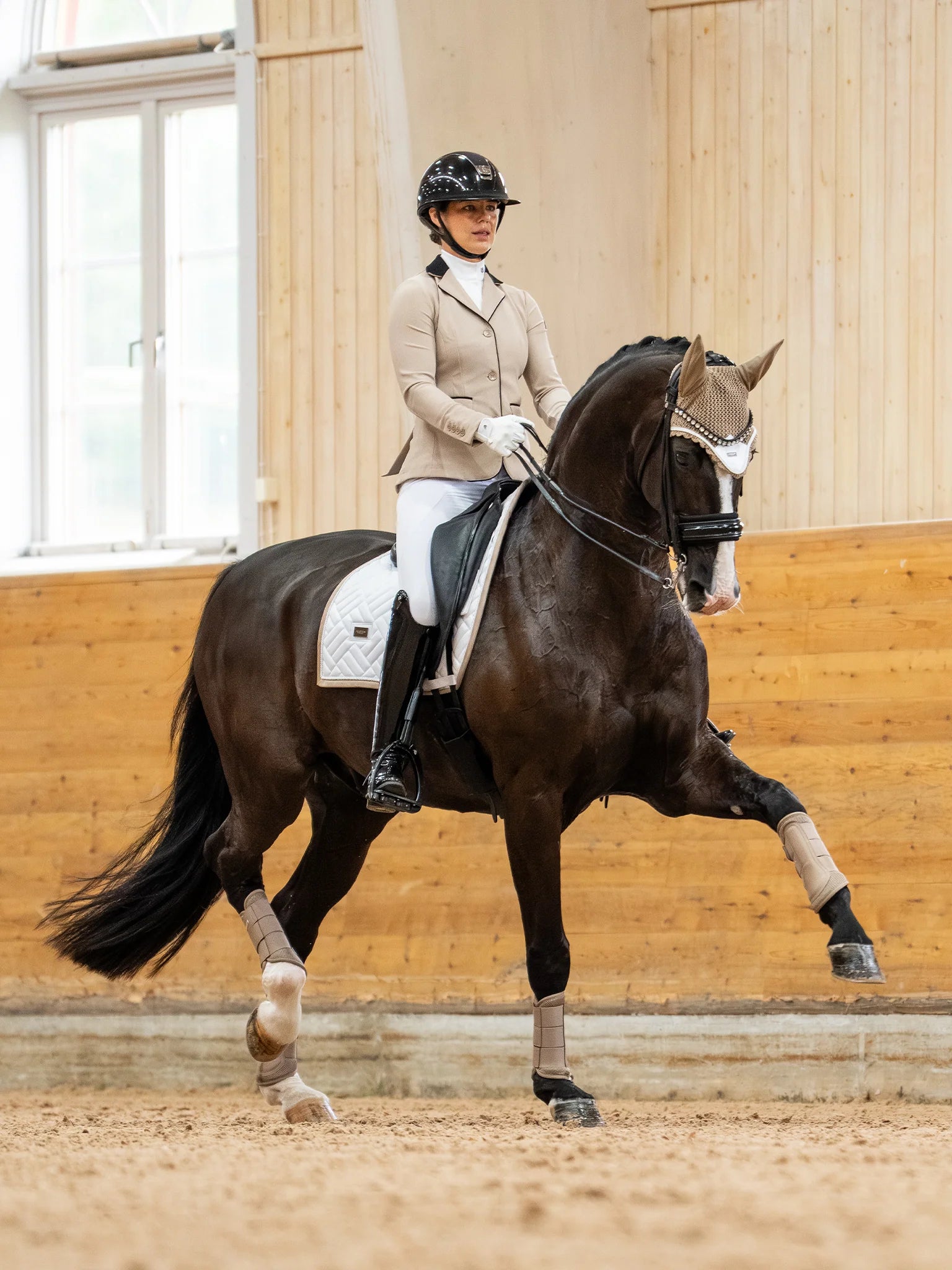 Equestrian Stockholm Dressuurdekje Modern Sand-White