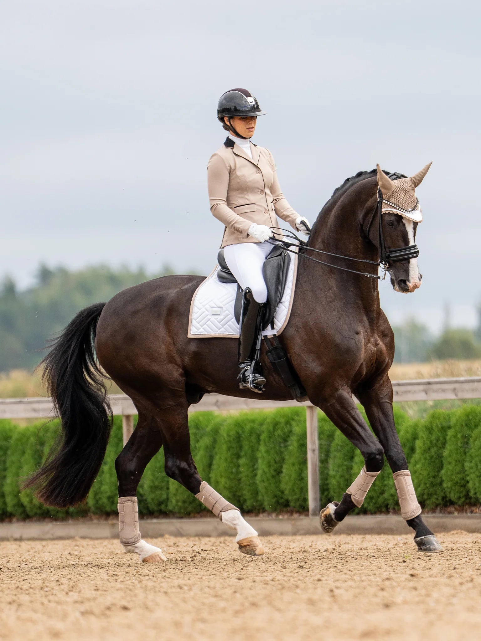 Equestrian Stockholm Dressuurdekje Modern Sand-White